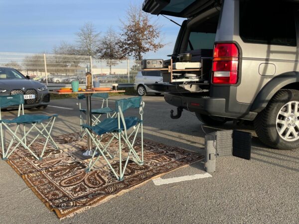 4X4 sa tente et accessoires fournis